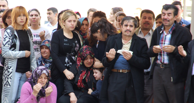 Şehit polisin 3 yaşındaki oğlundan duygulandıran istek