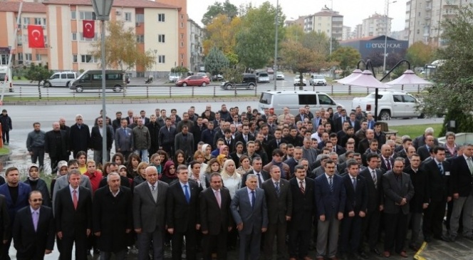 Melikgazi Belediyesi alanlar Ata' Ya Sayg Duruunda Bulundu