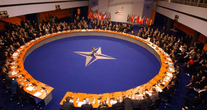 NATO olaanst toplanyor