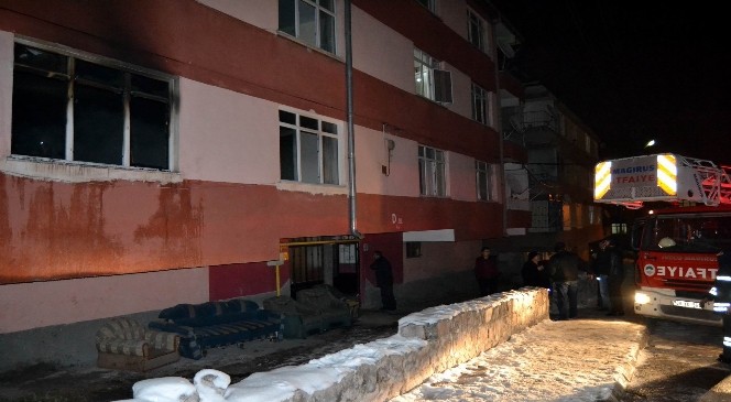 3 Katl Apartmann 1. Katnda kan Yangn Panie Neden Oldu