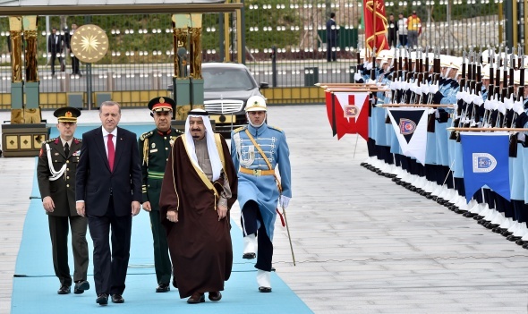 Kral Selman Cumhurbaşkanlığı Külliyesi’nde resmi törenle karşılandı