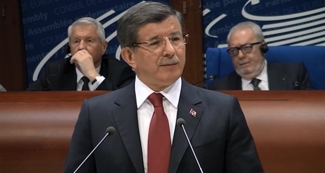 Davutolu: PKK ve PYD de DAE gibidir