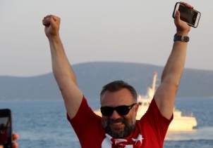 Oktay Kaynarcadan beğeni rekoru kıran paylaşım