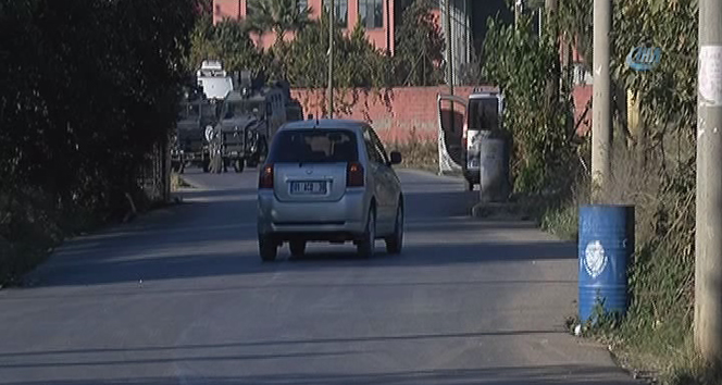 Adanada bombalı araç ele geçirildi