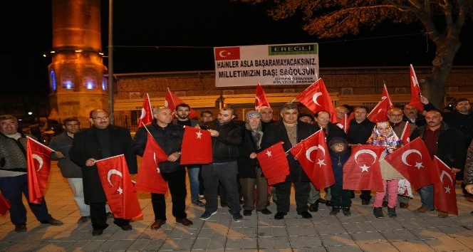 Ereğli Belediyesi şehit anısına binlerce Türk Bayrağı dağıttı