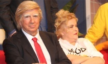 Donald Trump İstanbulda sahneye çıktı