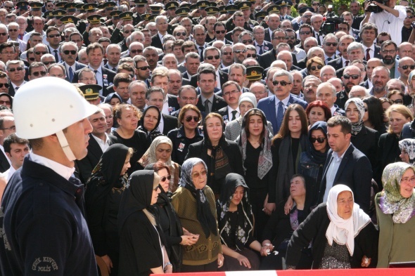 Başsavcı Alper ve makam şoförü Akşehirli’ye gözü yaşlı veda