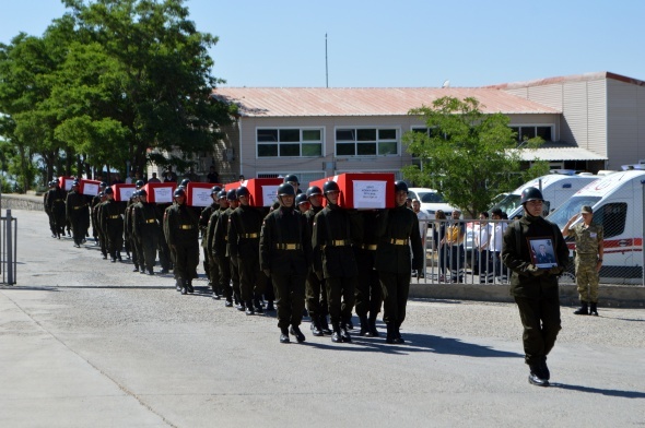 Şırnak şehitleri memleketlerine uğurlandı