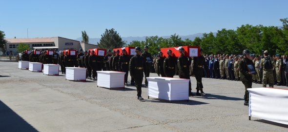 Şırnak şehitleri memleketlerine uğurlandı