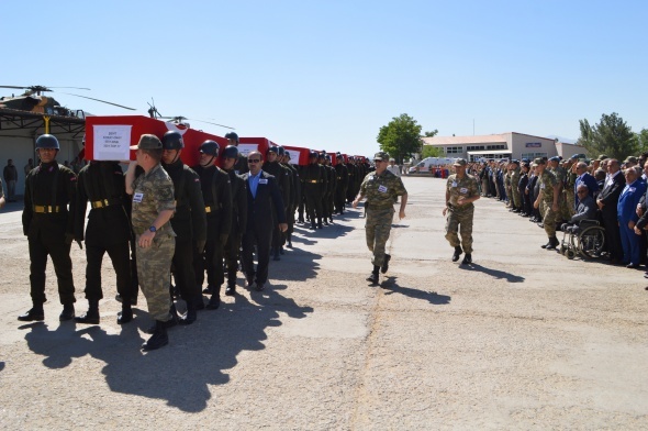 Şırnak şehitleri memleketlerine uğurlandı