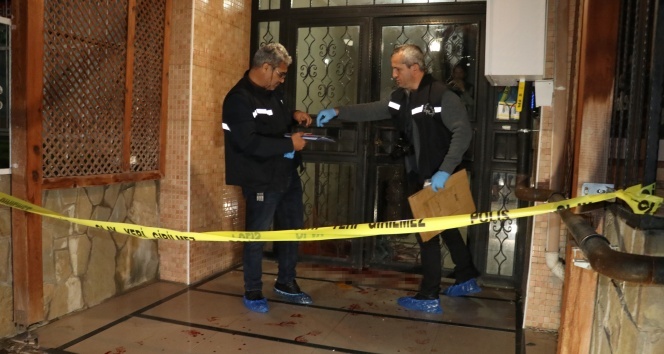 Adanada bir kişi boşanma aşamasındaki karısı tarafından öldürüldü