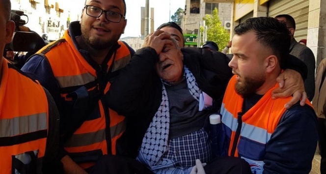 İsrail polisi Doğu Kudüste göstericilere saldırdı: 12 yaralı