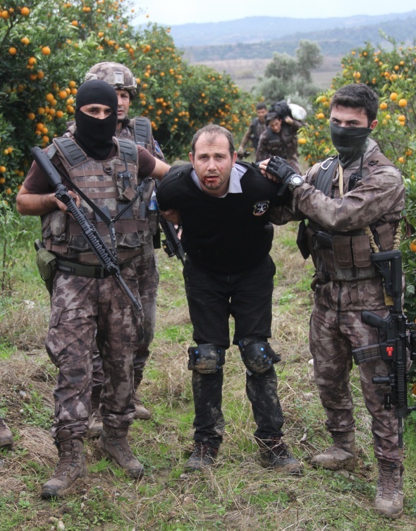 Taksicinin katili özel güvenlikçi film gibi operasyonla yakalandı
