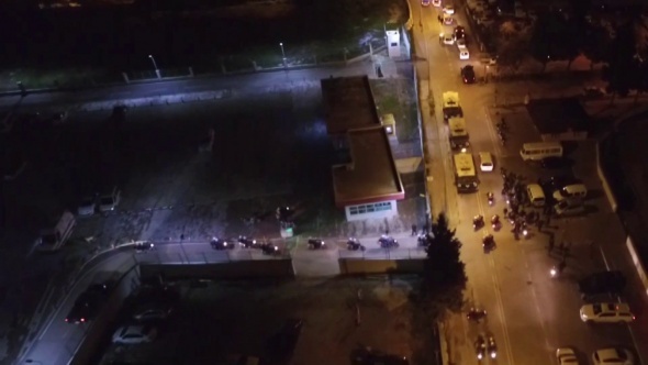 Bu nasıl ev! Polis bile şaştı kaldı... Dolap sandılar, içinden kadın çıktı!