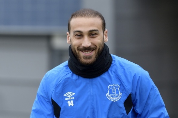Soyunma odasında Cenk Tosun sürprizi! Maçtan önce kaptan Oğuzhan'ı aradı ve...