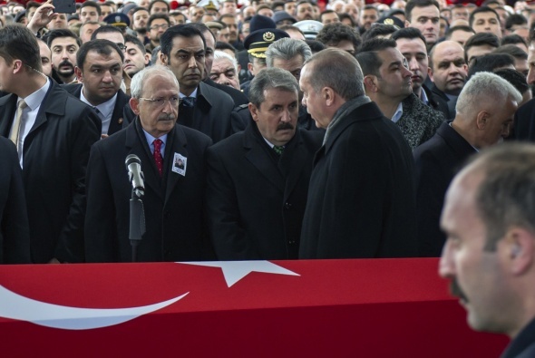 Devletin zirvesi Afrin şehidini uğurladı