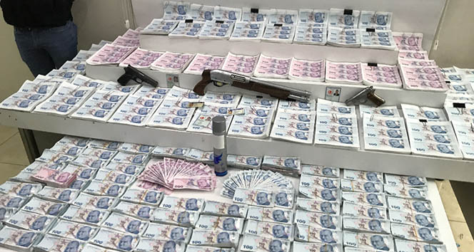 Milyonlarca lira sahte para üreten şebekeye operasyon: 20 tutuklu
