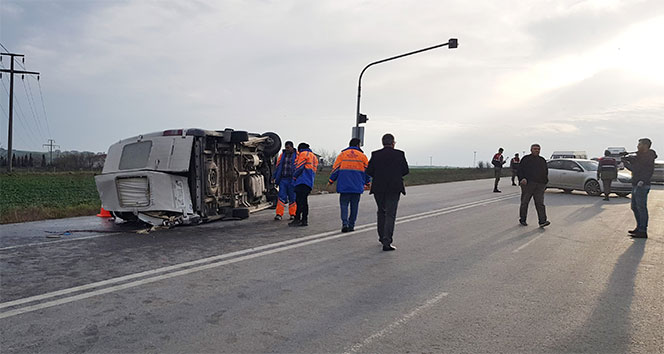 Öğrenci servisi kaza yaptı: 1 ölü, 12 yaralı