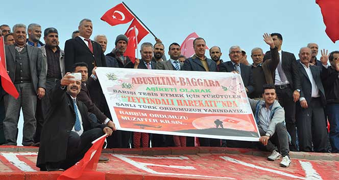 Abusultan Baggara aşiretinden Mehmetçike destek konvoyu