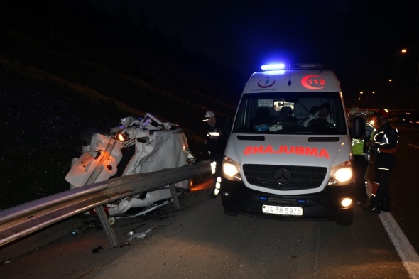 TEMâde feci kaza: 1 ölü 2 yaralı