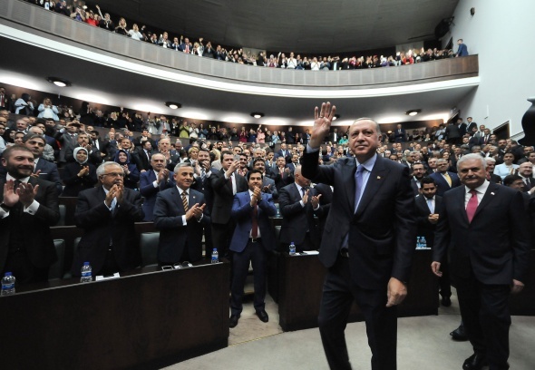 Seçilen seçilmeyen anlayışla karşılasın!