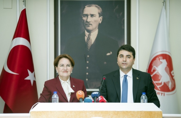 AkÅener bir koltuk daha kaybetti!