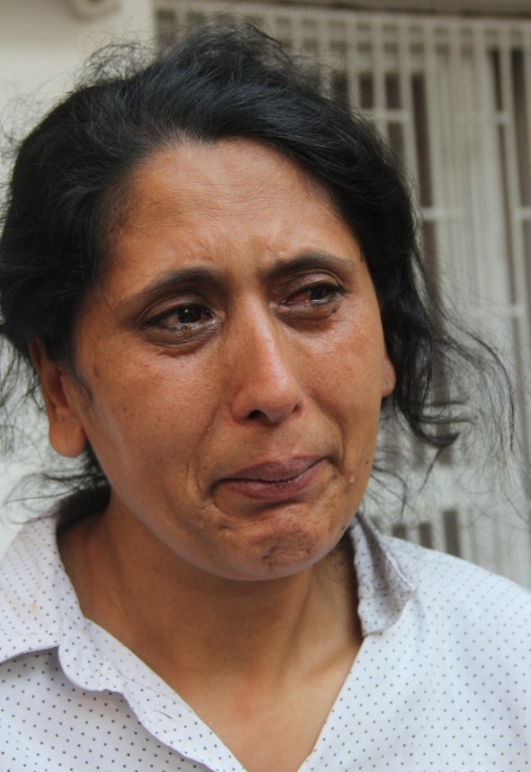 Minik Sebiha kayıp ablası için gözyaşlarına boğuldu