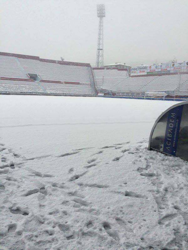Hüseyin Avni Aker'de kar kalınlığı artıyor