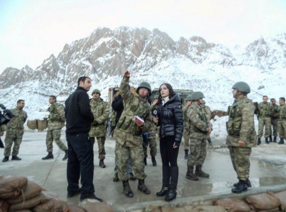 Ünlü spiker Nazlı Çelik Dağlıca'ya çıktı!