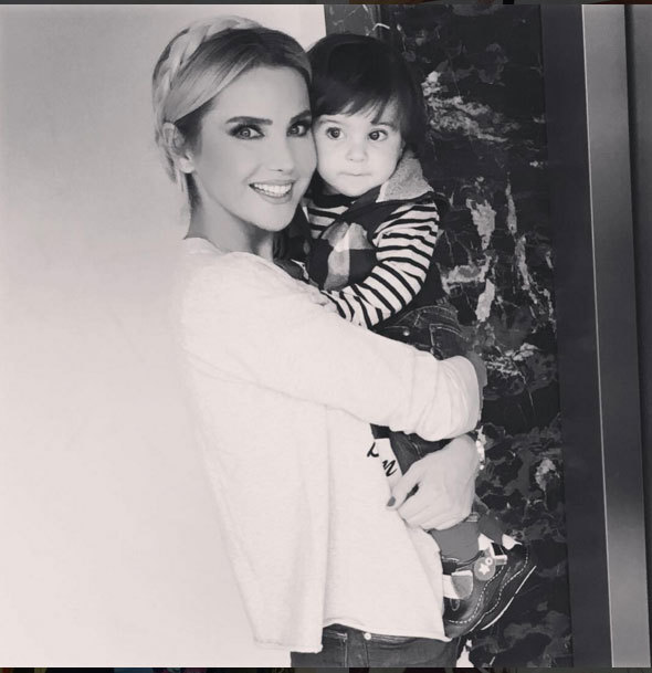 Ece Erken'den başarılı playback