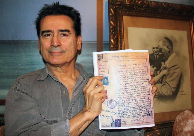 Atatürk’ün, silahı ve takma dişi satıldı