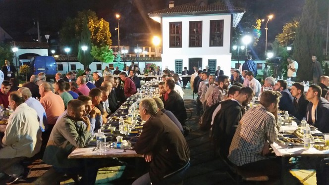 Sultangazi Belediyesi, Mehmet Akif'in doğduğu şehirde iftar verdi