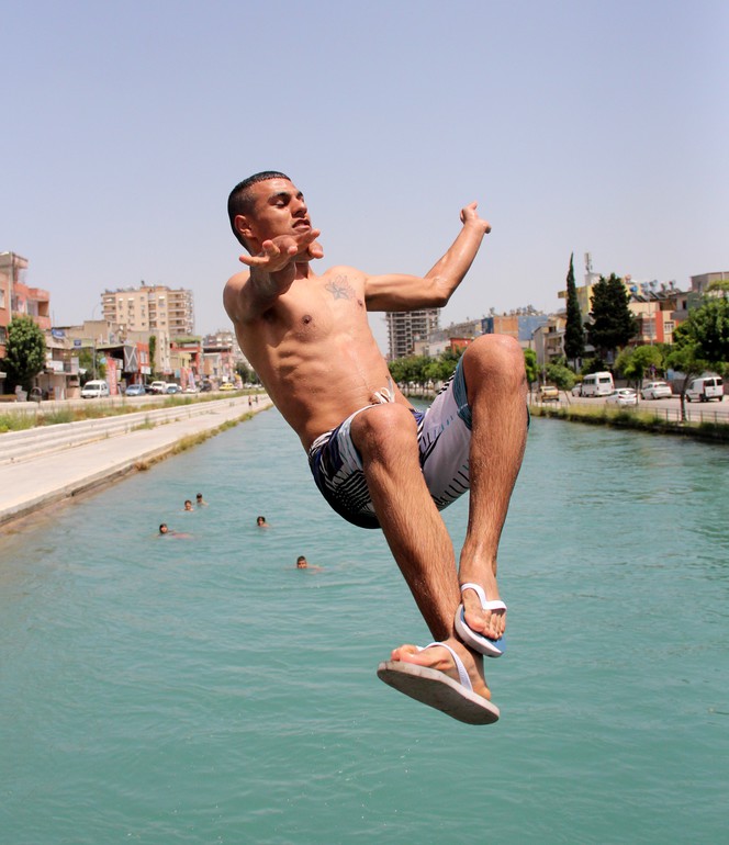 Adana yanıyor: Termometreler 52 dereceyi gördü