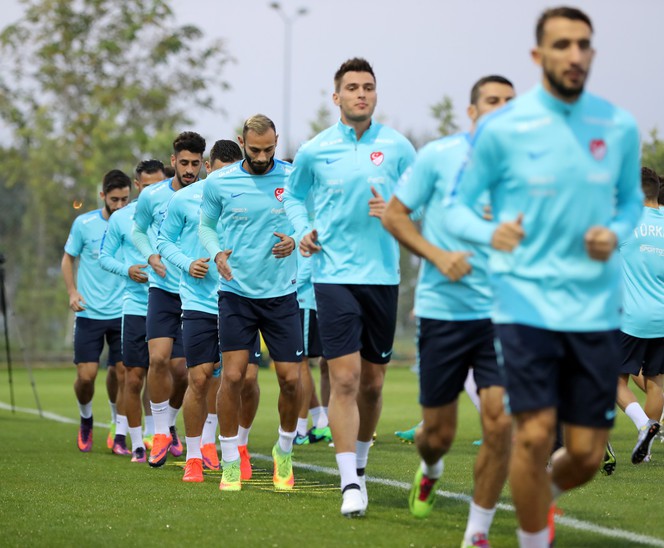 Türkiye Ukrayna maçı ne zaman, saat kaçta, hangi kanalda, şifreli mi? (Türkiye Ukrayna)