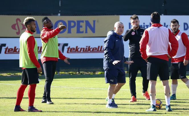 Antalyaspor Fenerbahçe maçı saat kaçta? (Fener Antalya maçı)