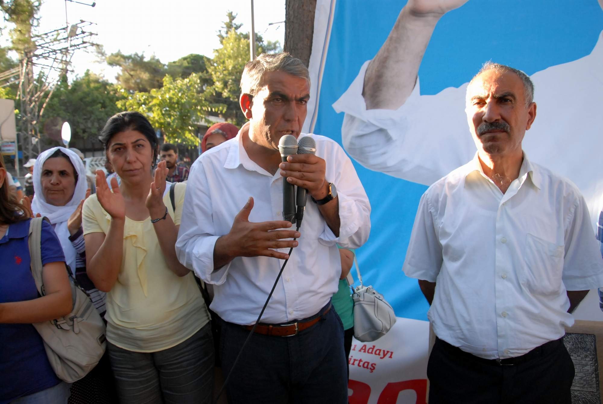 Gözaltına alınan HDP'li İbrahim Ayhan kimdir?