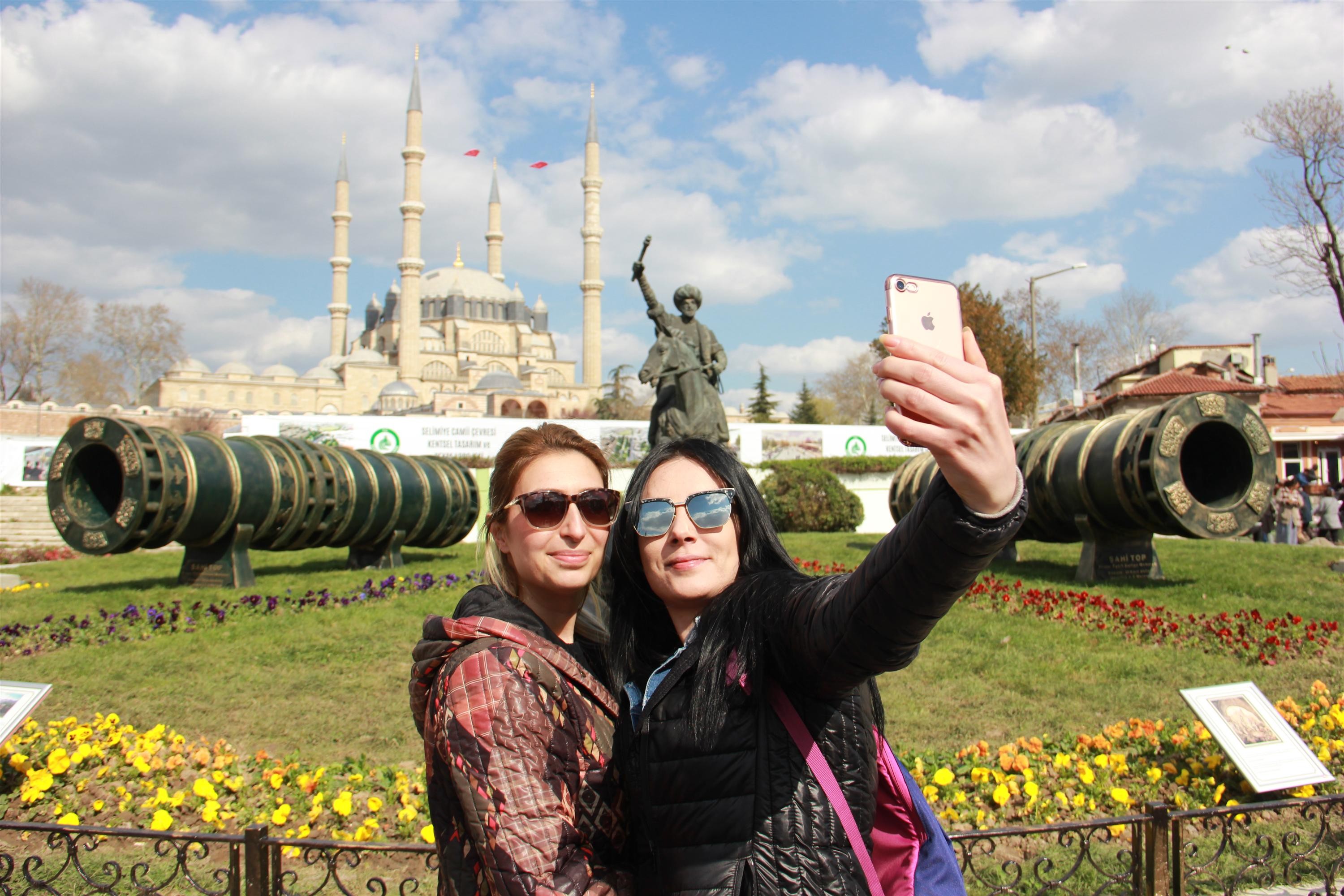 Selimiye’nin gölgesinde 585 yıllık bir destan