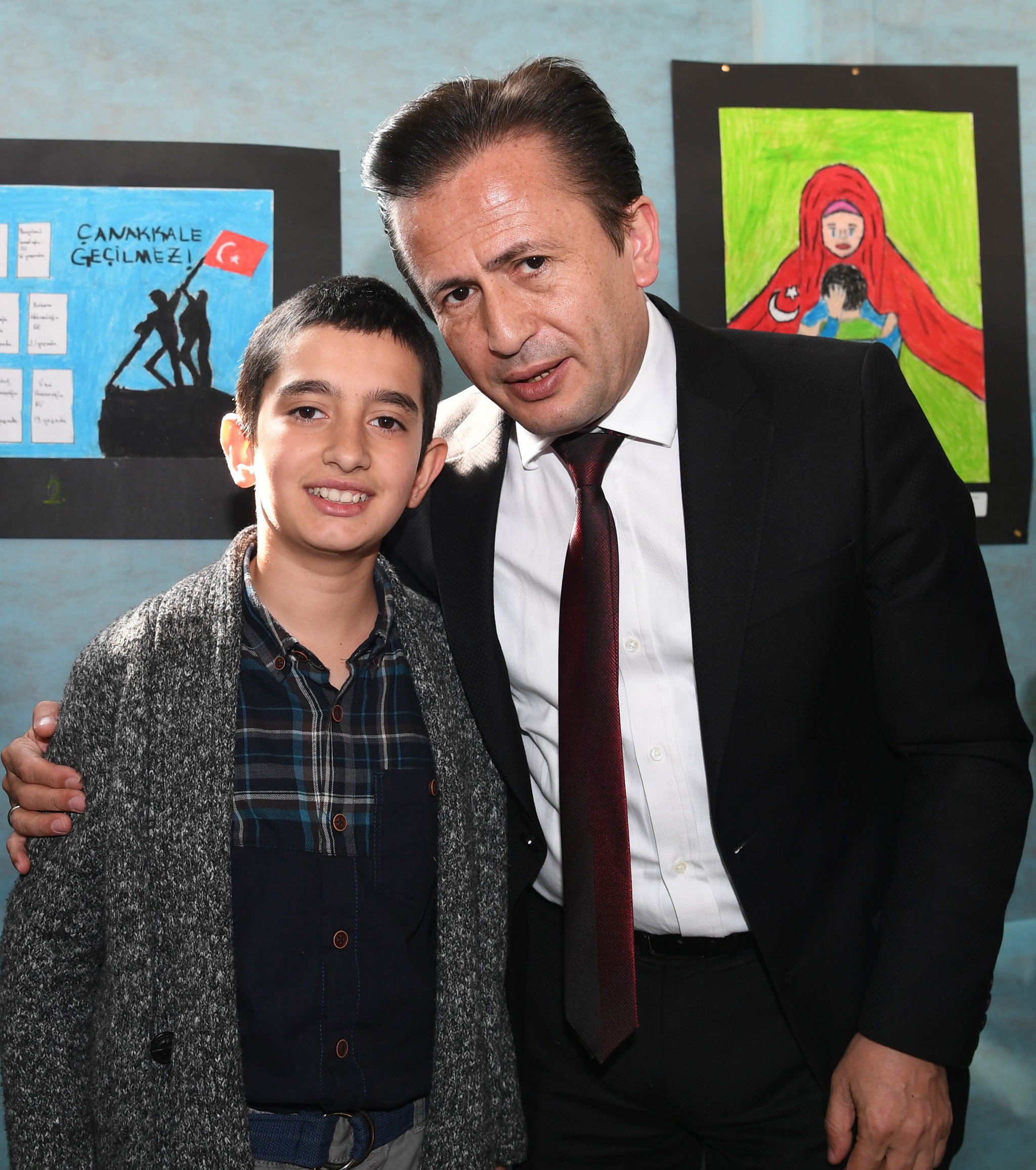 Tuzla Belediyesi Gönül Elleri Çarşısı’na Kayıtlı Çocuklar, 'Kahramanlık'ı Resmetti