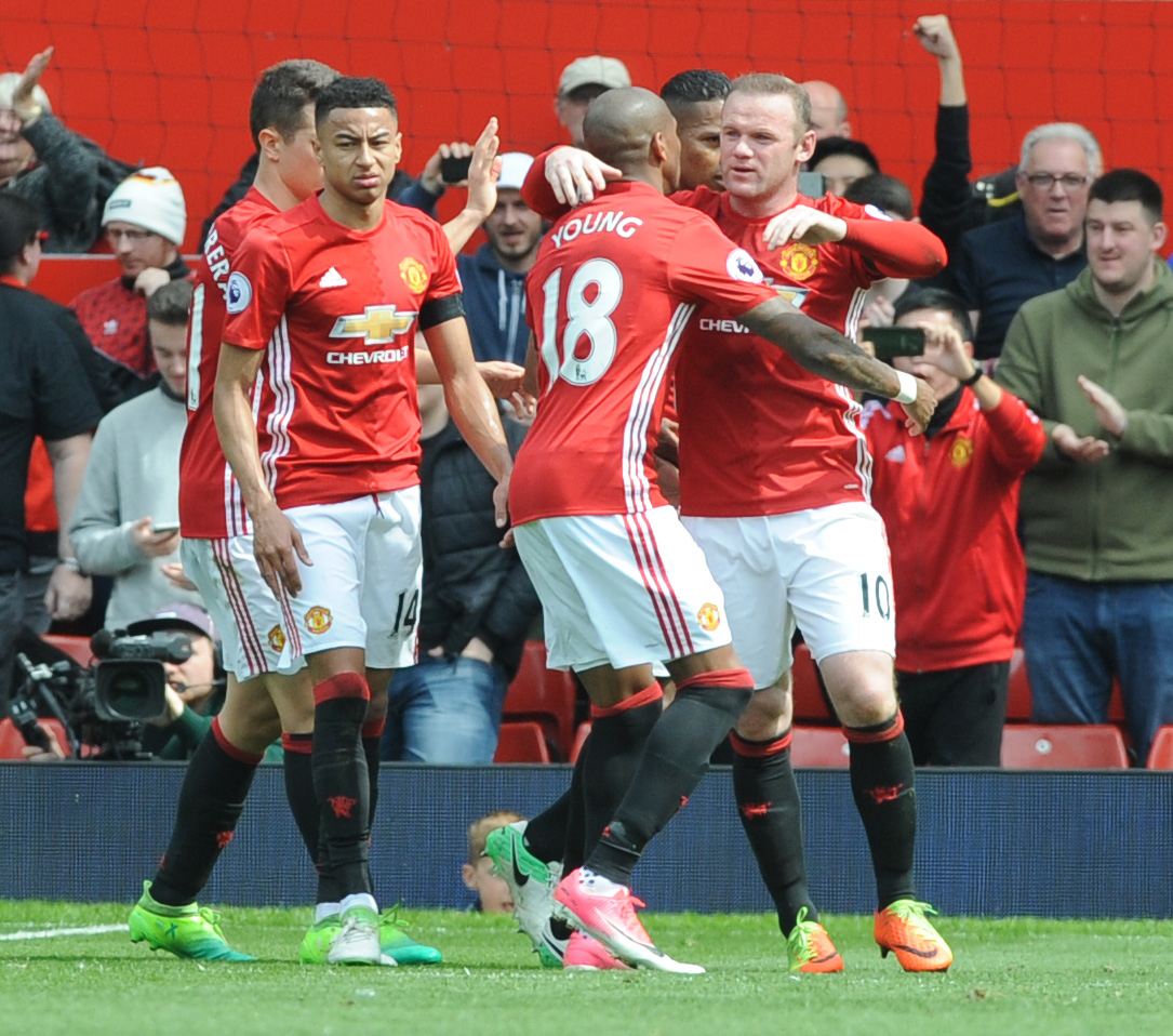 Celta Vigo Manchester United şifresiz CANLI izle! TRT 1 canlı (Celta ManU)