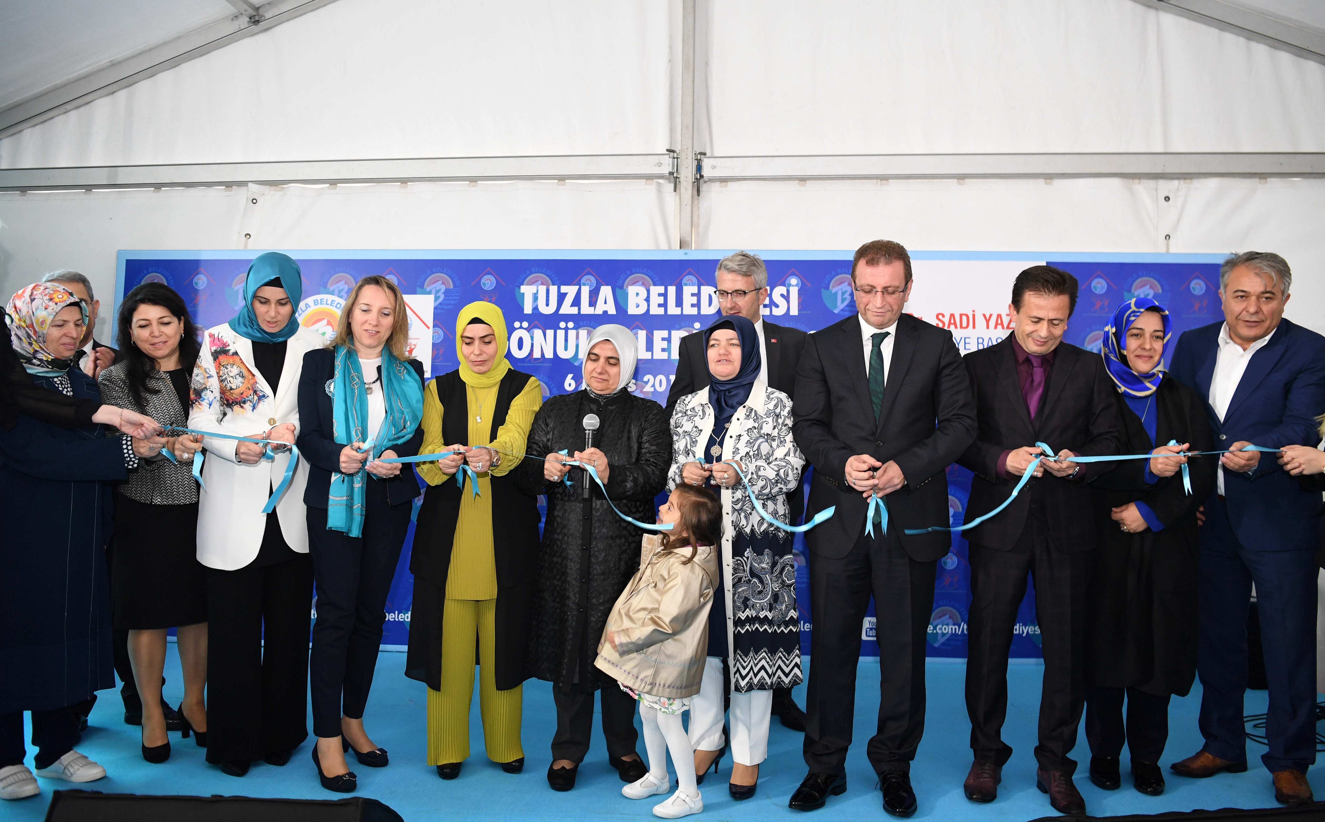 Tuzla Belediyesi Gönül Elleri Çarşısı, ‘Üretebilen Çocukların Köyü’ne ilk tohumu attı