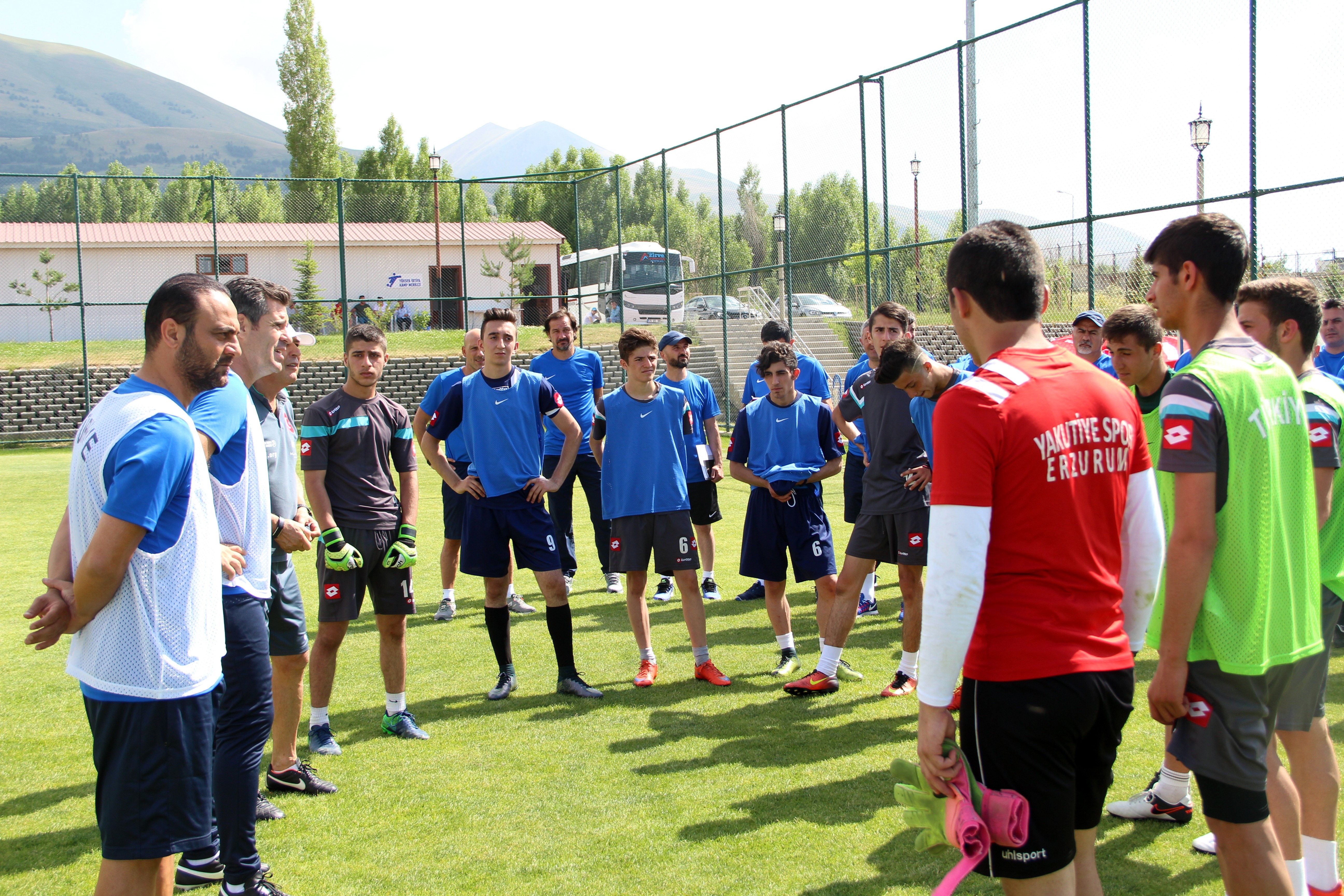 UEFA Pro Lisans Kursu'nun ilk etabı başladı