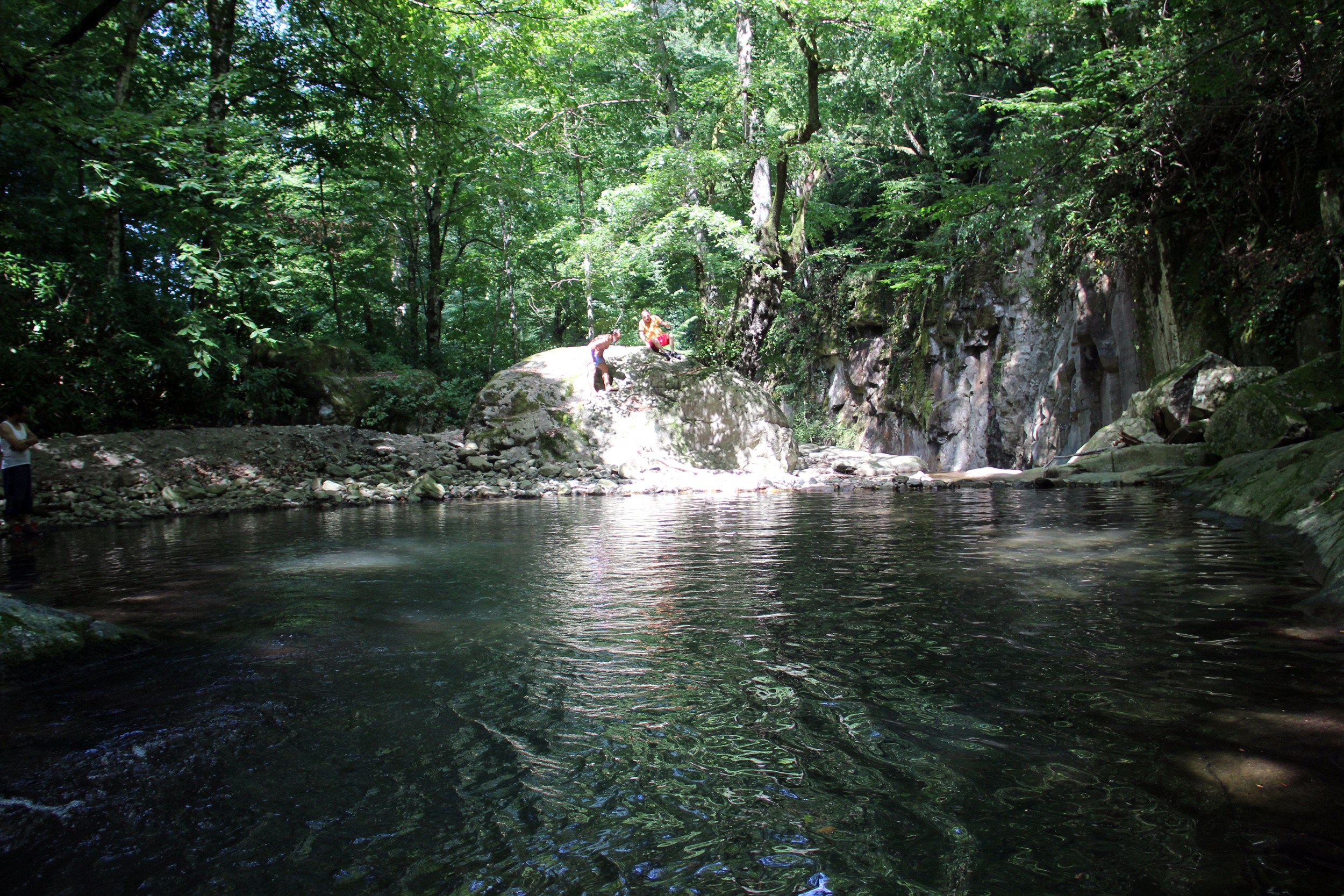 Kayalıdere Şelaleleri görenleri kendisine hayran bırakıyor