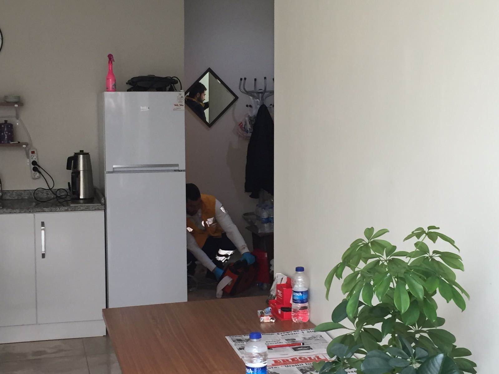 Müteahhit bürosunda katliam! 4 kişiyi öldürdü