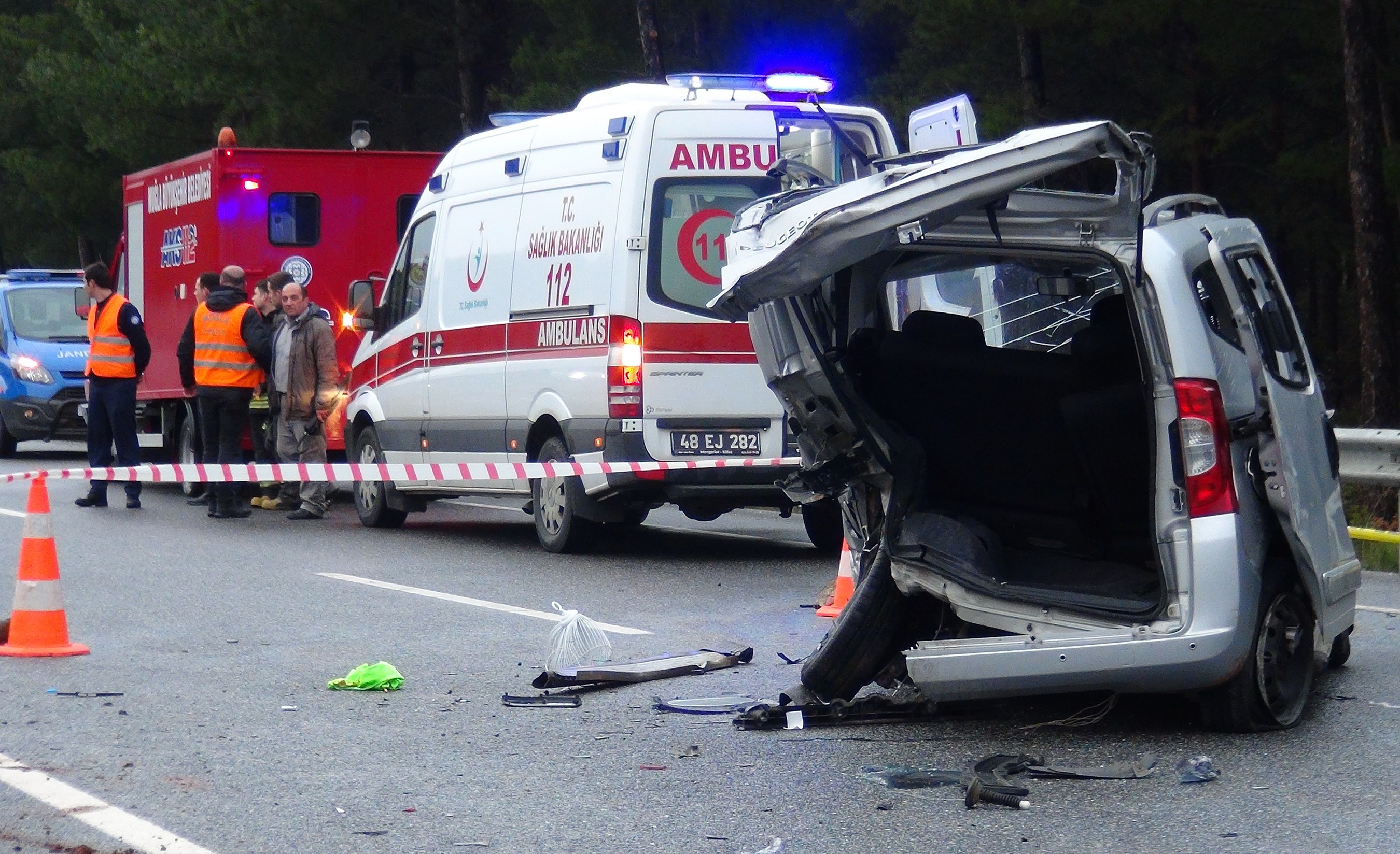 Muğla’da feci kaza: 3 ölü, 6 yaralı