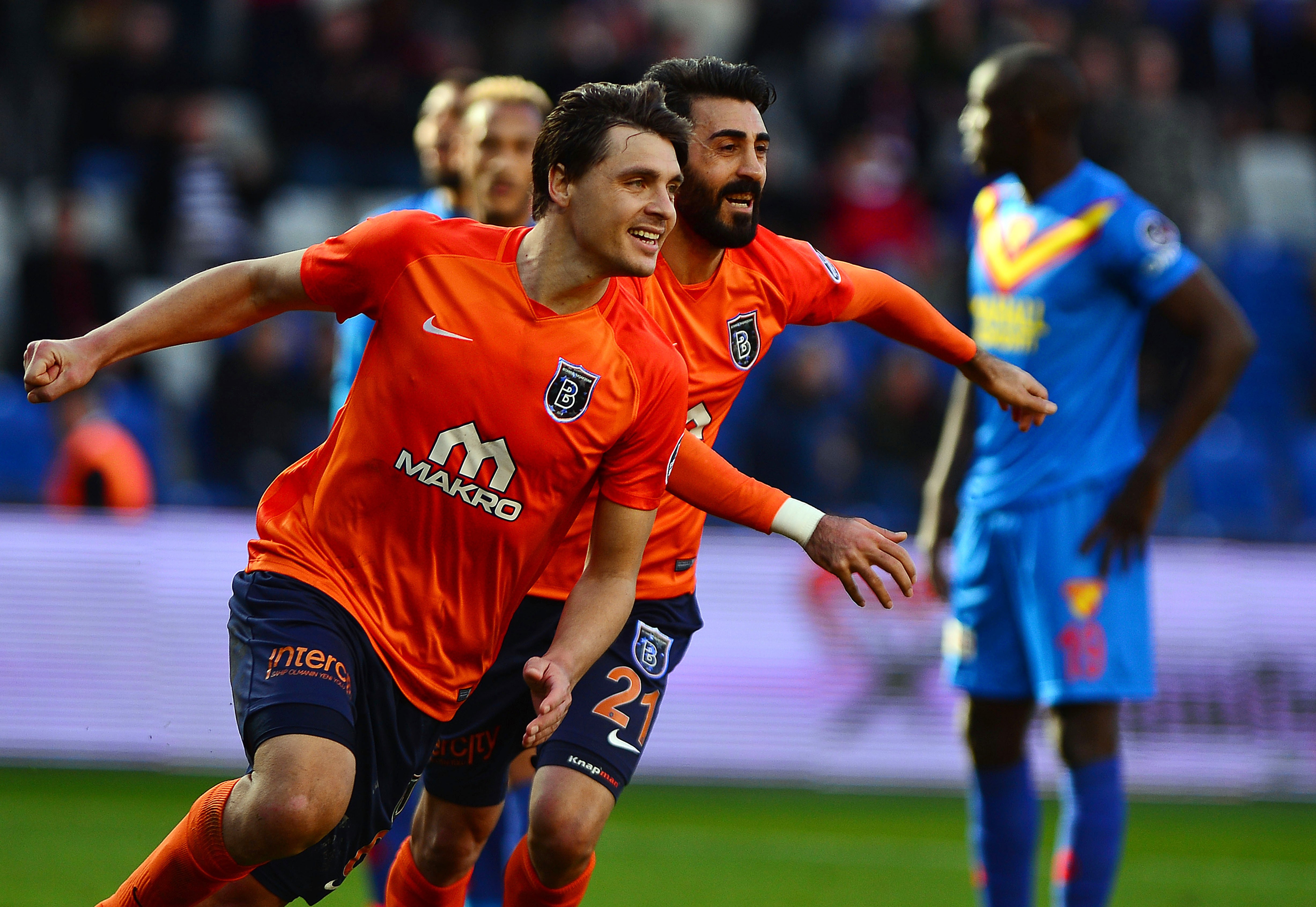 ÖZET İZLE: Başakşehir 2-0 Göztepe Maç Özeti ve Golleri İzle | Başakşehir Göztepe kaç kaç bitti?