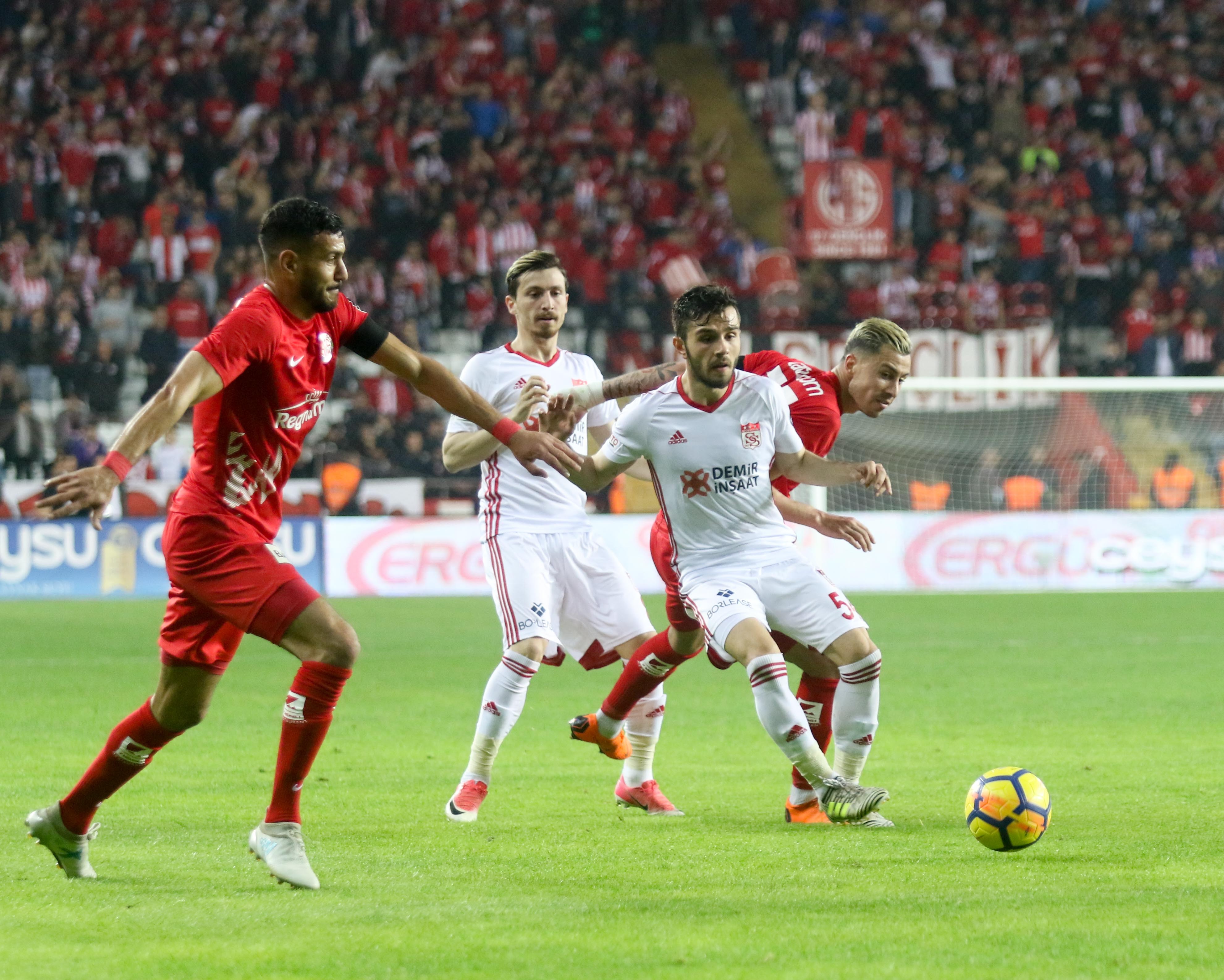 ÖZET İZLE: Antalyaspor 1-4 Sivasspor Maç Özeti ve Golleri İzle | Antalya Sivas kaç kaç bitti?