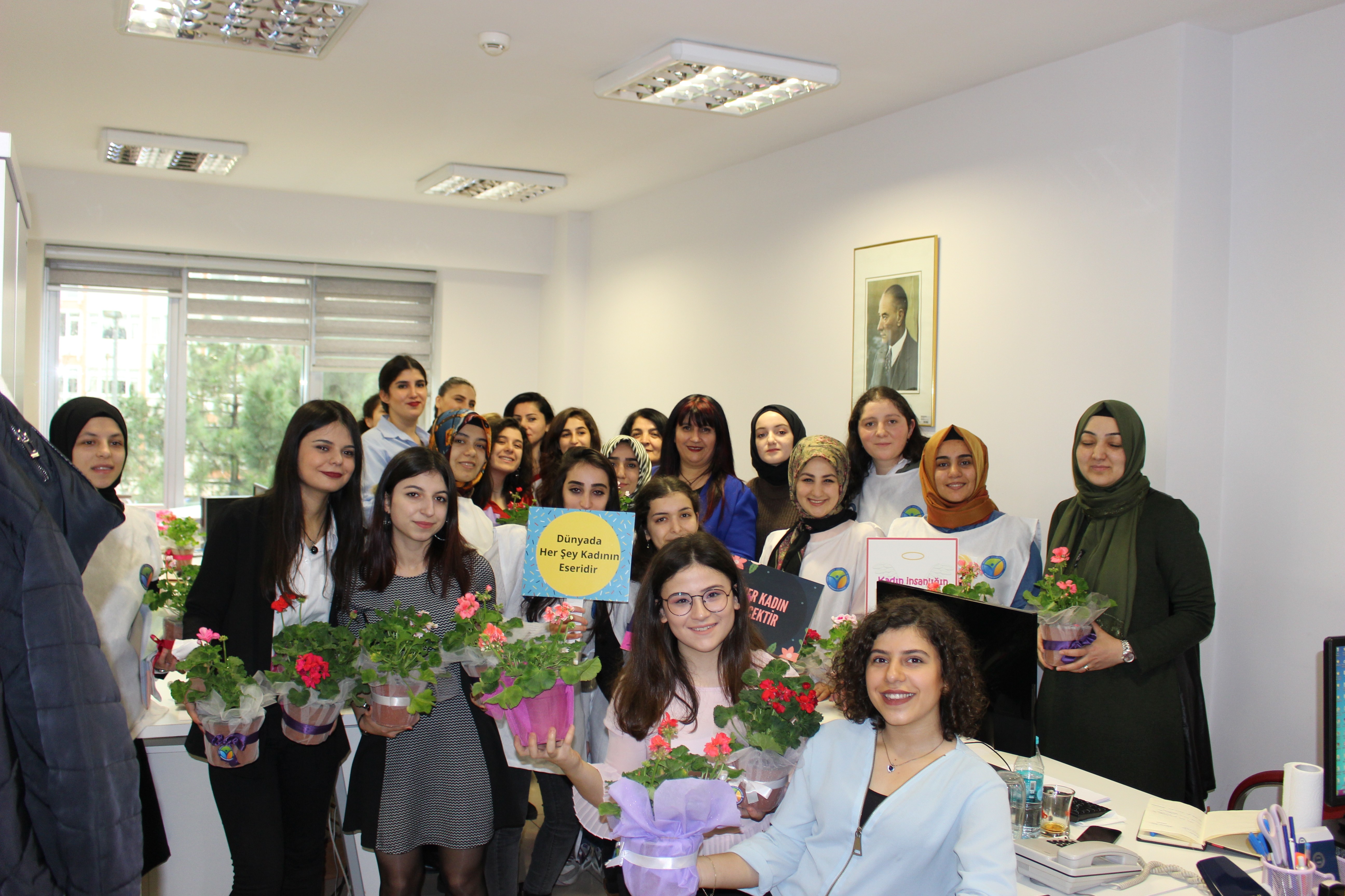 Marmara Üniversitesi Dünya Emekçi Kadınlar Günü’nü kutladı