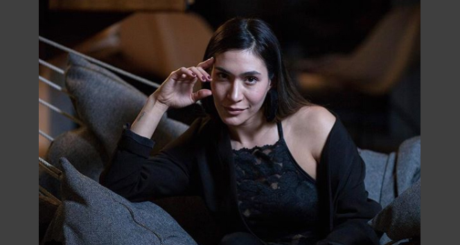 Survivor All Star takımına Berna CANBELDEK katıldı! Berna Canbeldek kimdir? ALL STAR'A KİM KATILDI?