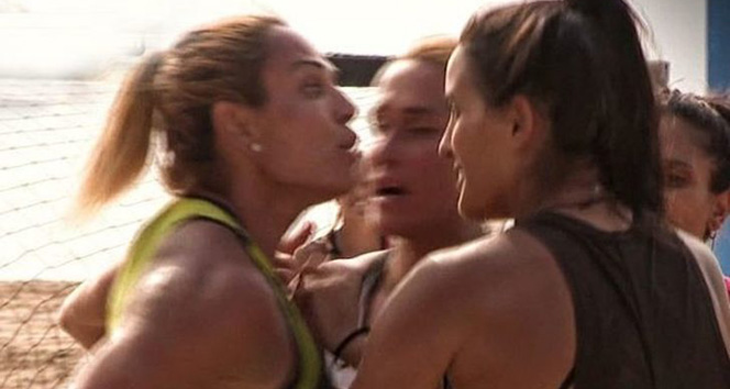 Survivor'da büyük gerilim! Nagihan ve Sahra neden kavga etti |(Nagihan Sahra kavga İZLE)