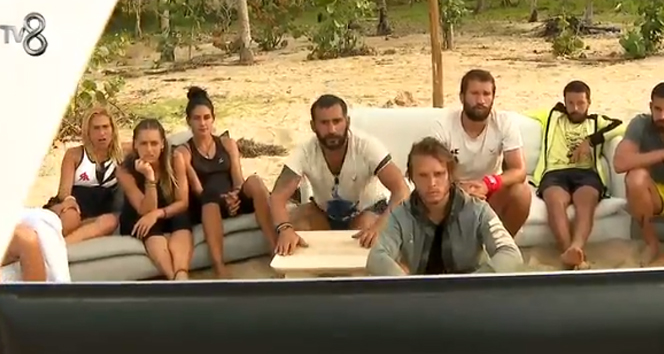 Ümit Karan kahroldu! Masaları tekmeledi